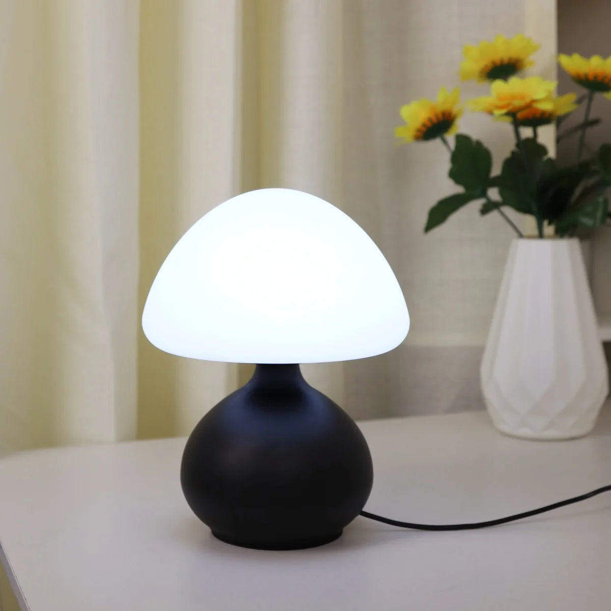 Minimalist Mushroom Table Lamp