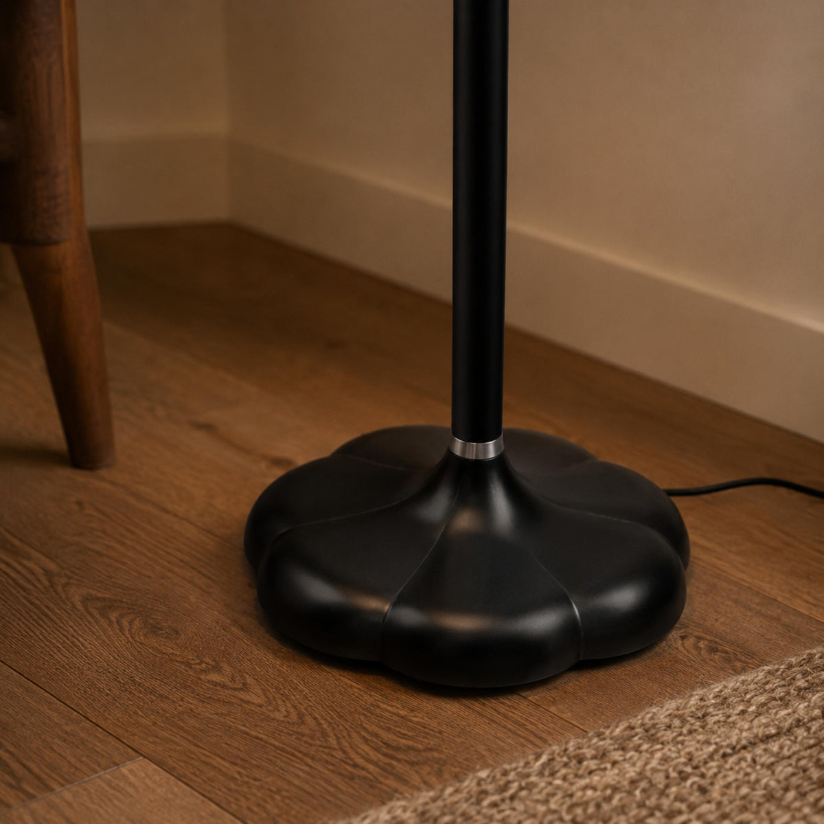 Wooden Base Floor Lamp Fabric Shade E14 Retro Light