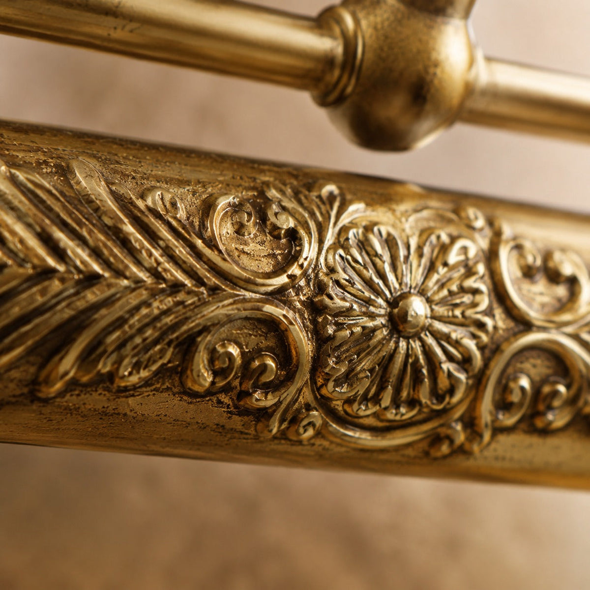 Adjustable Brass LED Wall Sconce 45–76cm Bedside & Living Room Light