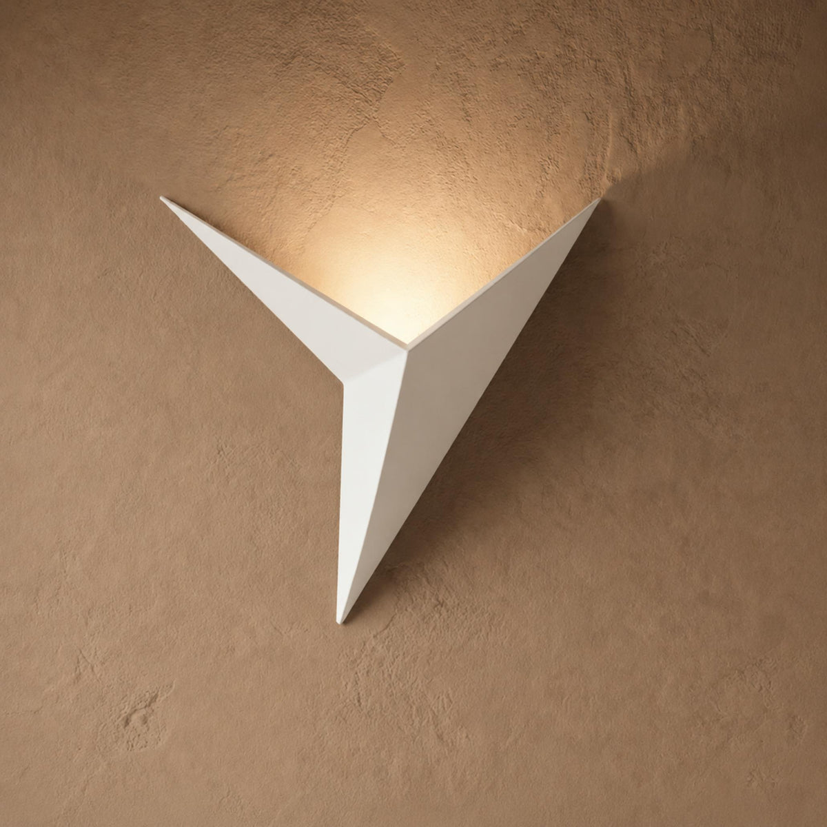 Ezio Minimalist LED Wall Light