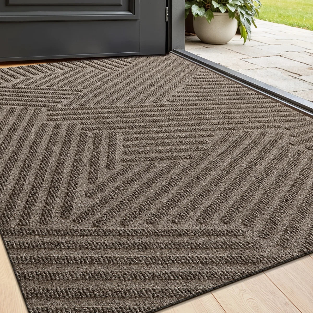 Grooved Geometric Doormat Non-Slip Scraper Entrance Mat 2 Sizes
