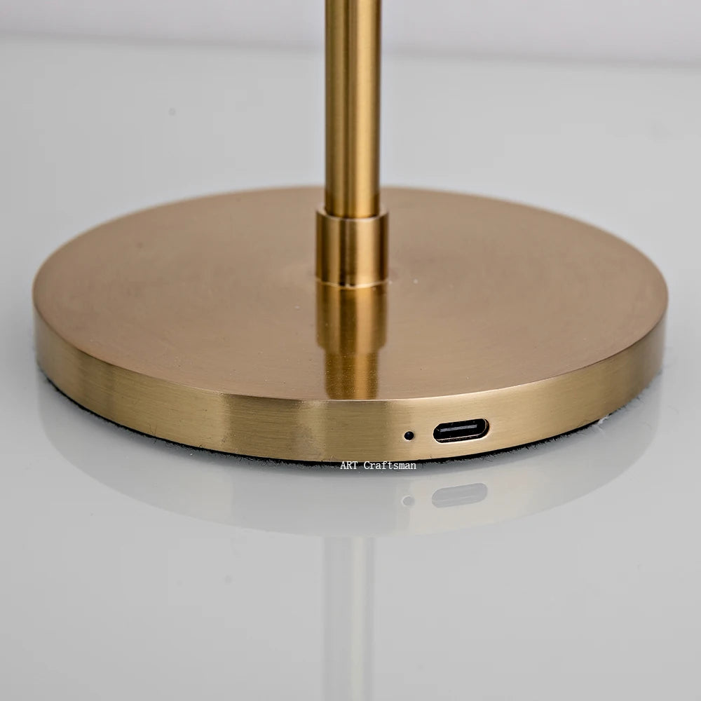 Classic Modern Gubi Desk Lamps for Living Room Home Decor Designer Black Gold Metal Table lamp