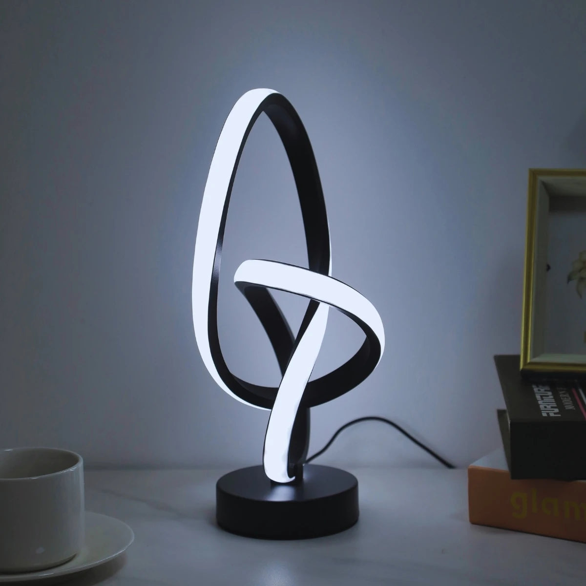 Creative Design Desk Lamp – 3 Colour Modes Adjustable Brightness