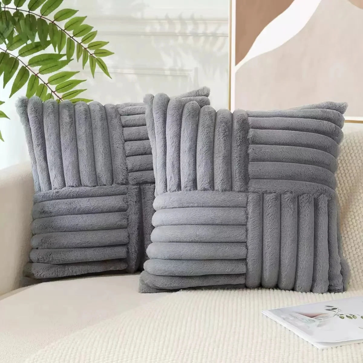 Artificial Plush Throw Pillow Covers Suitable for Various Occasions Such as Bedding Home