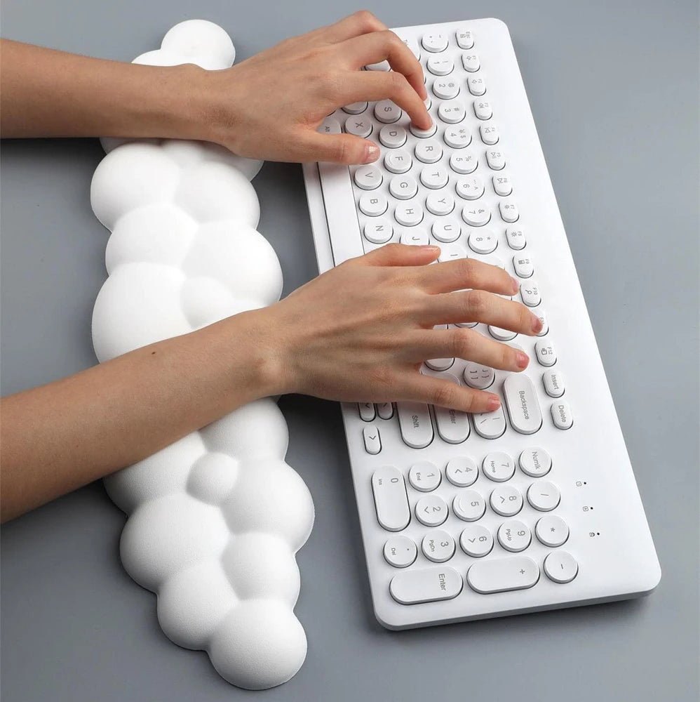 Cloud Wrist Rest Mouse Pad – Anti-Slip Ergonomic Keyboard Support