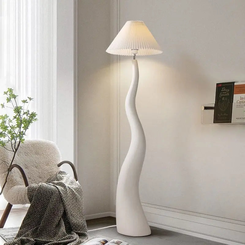 Modern Minimalist Pleated Floor Lamp for Vertical Lighting in Bedrooms Study Rooms and Sofas
