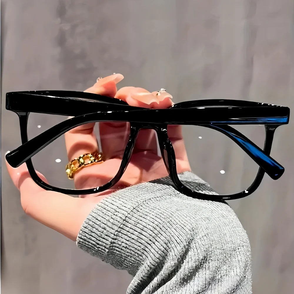 Pairs of Universal Fashion Glasses Square-Framed Fashionable Campus Style Clear Black Frame