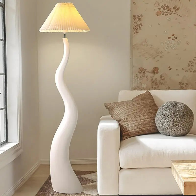 Modern Minimalist Pleated Floor Lamp for Vertical Lighting in Bedrooms Study Rooms and Sofas