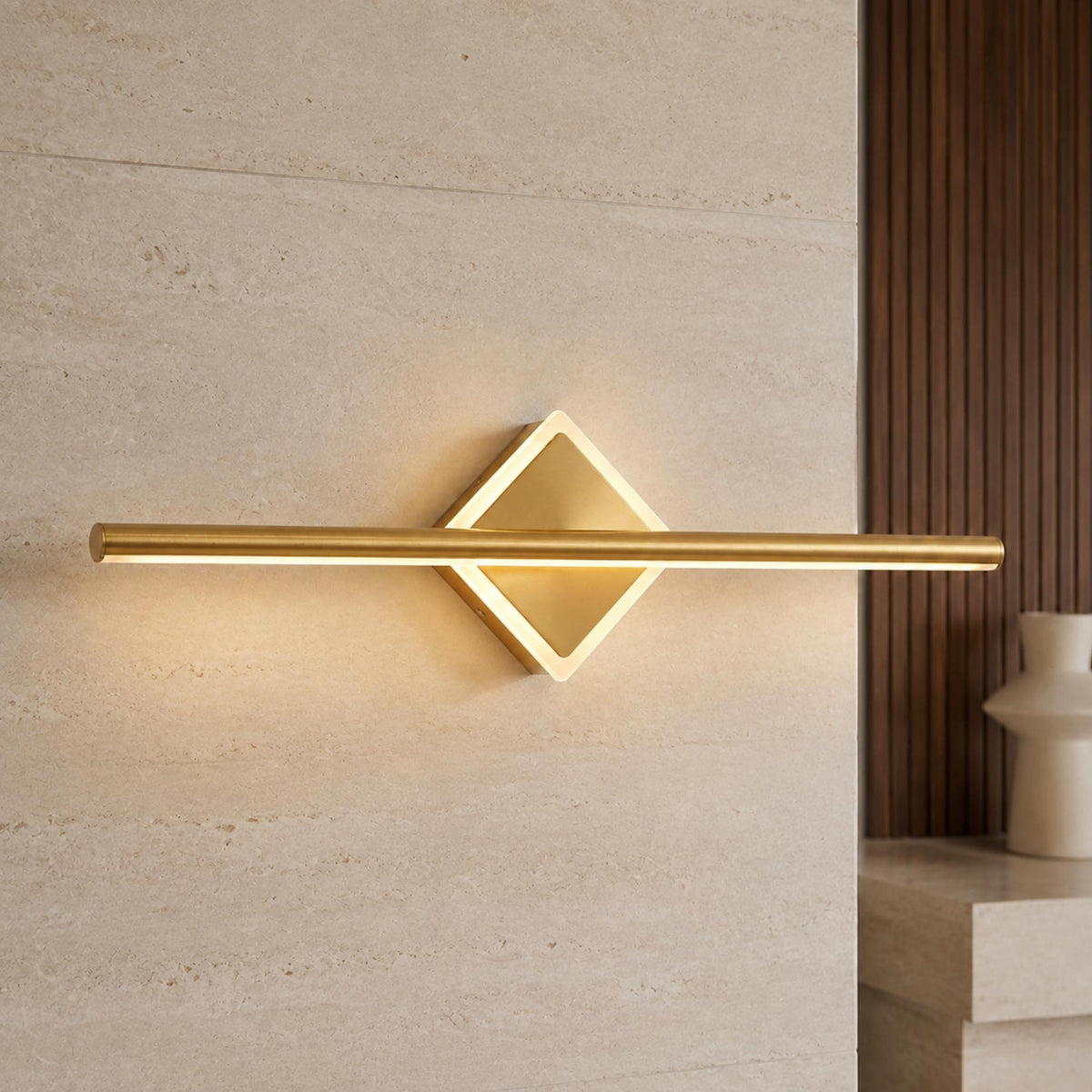 Geometric Diamond LED Vanity Wall Lamp Gold or Black 40–80cm