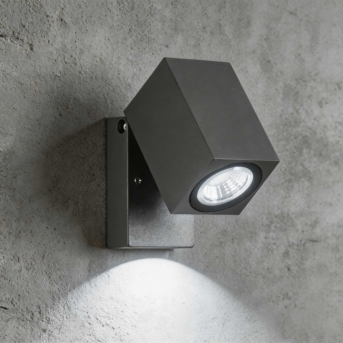 Modern Outdoor Wall Lamp Foldable Waterproof Aluminum 5W LED for Garden and Corridor