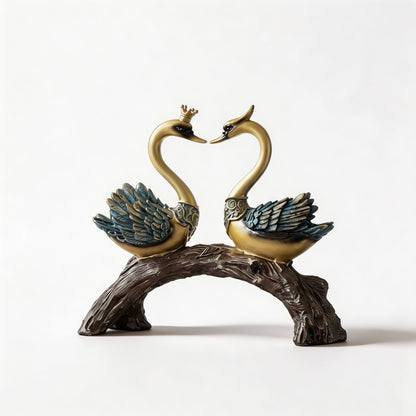 Ceramic Couple Swan Figurine Ornament Heart-Shaped Decor Statue