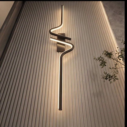 Curved Metal Wall Sconce Adjustable LED Wall Light