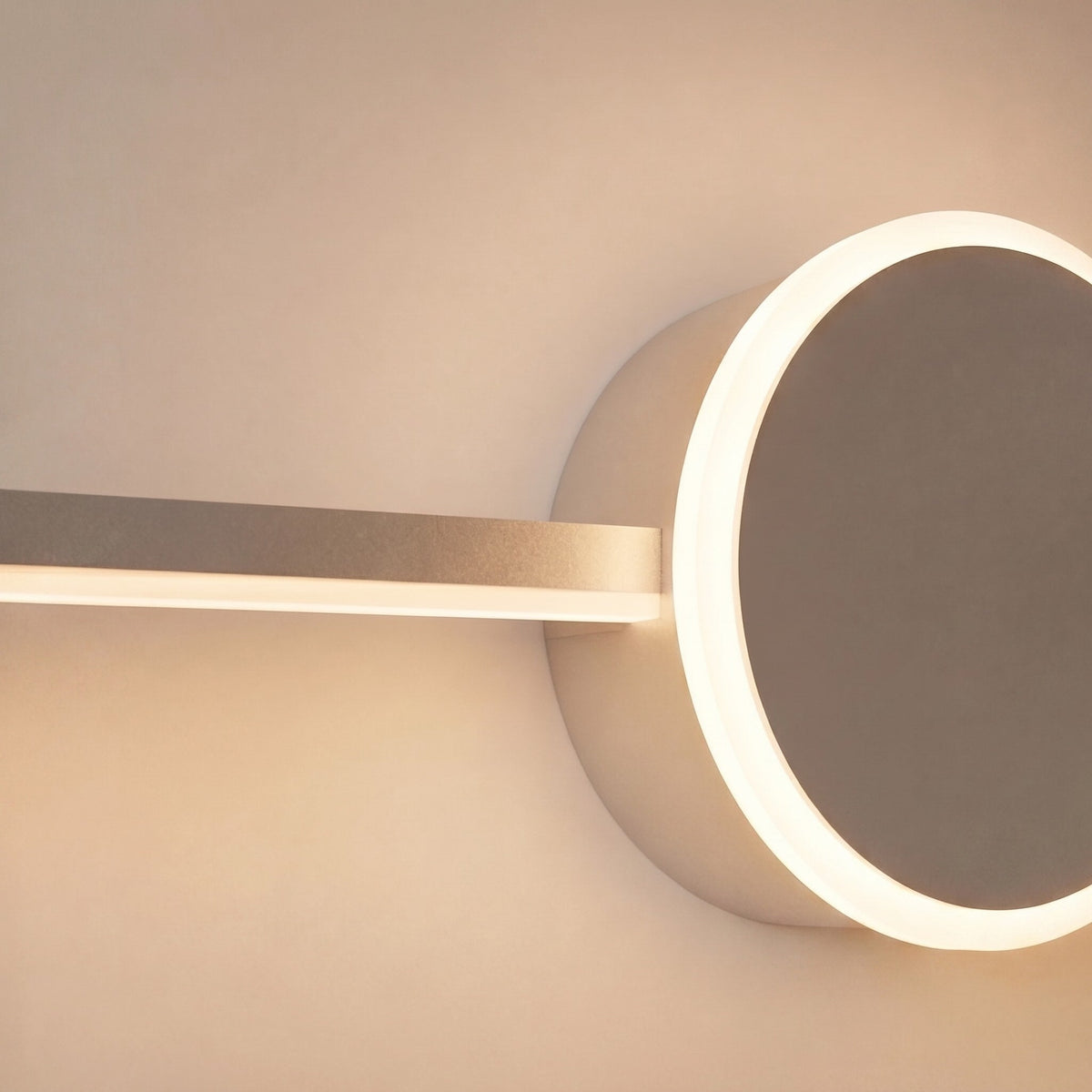 Aluminium LED Vanity Sconce 40–80cm Colour-Changing Black or White