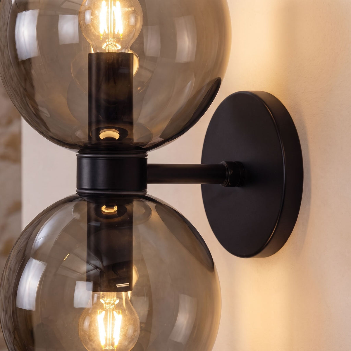 Minimalist Metal Wall Sconce LED Wall Mounted Light
